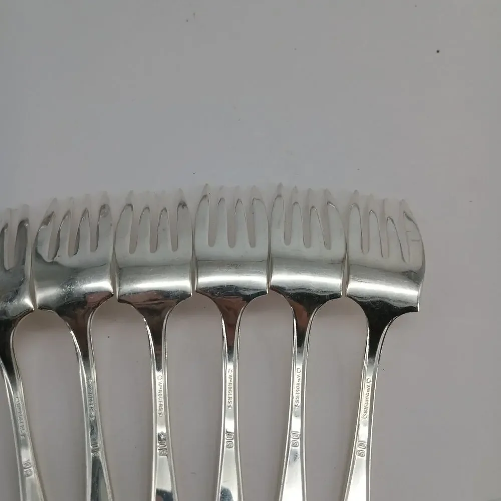 8X SF 1914 Patrician Silverplate Flatware COMMUNITY Salad Fork Oneida
